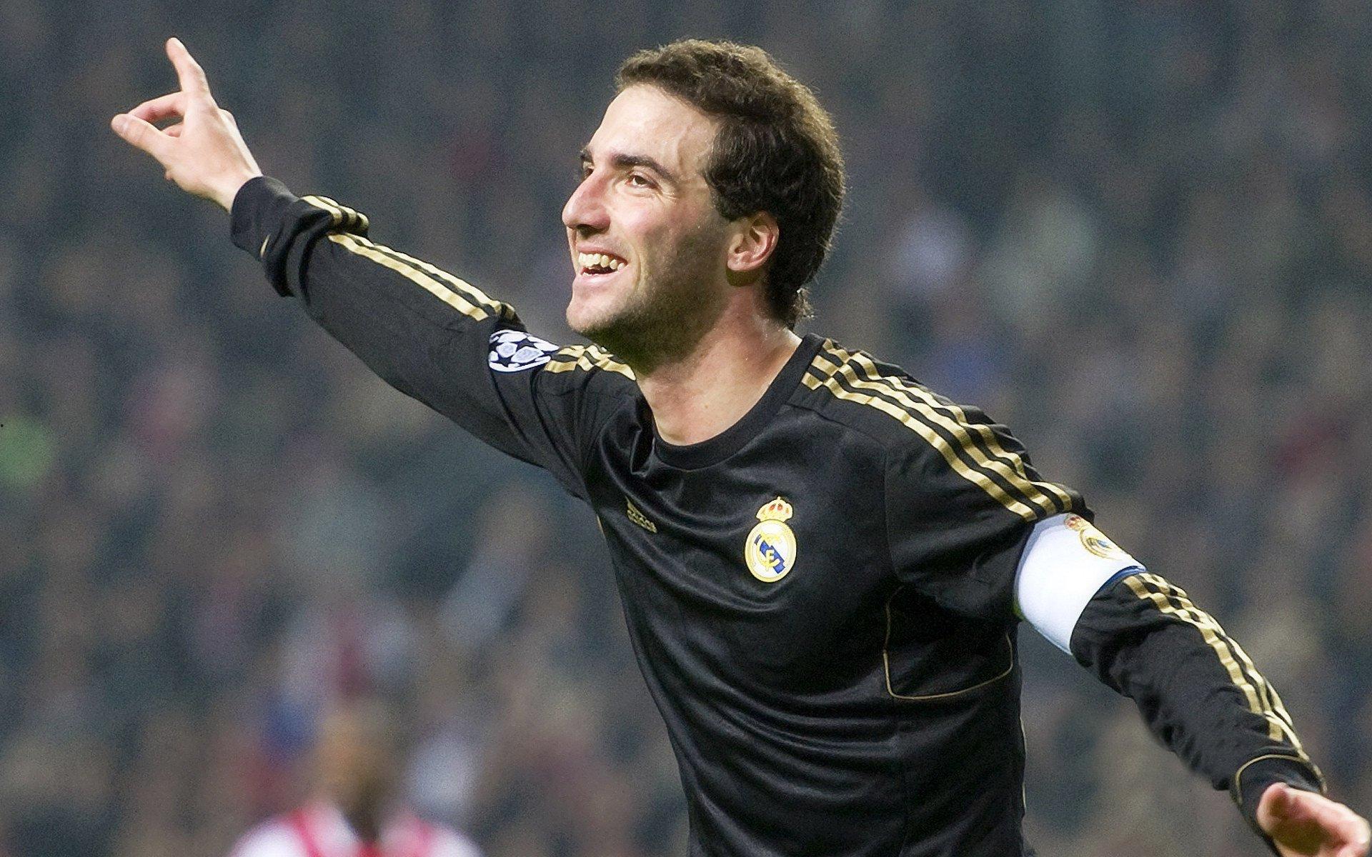 抢七大战惊心动魄，纳达尔逆转晋级温网八强