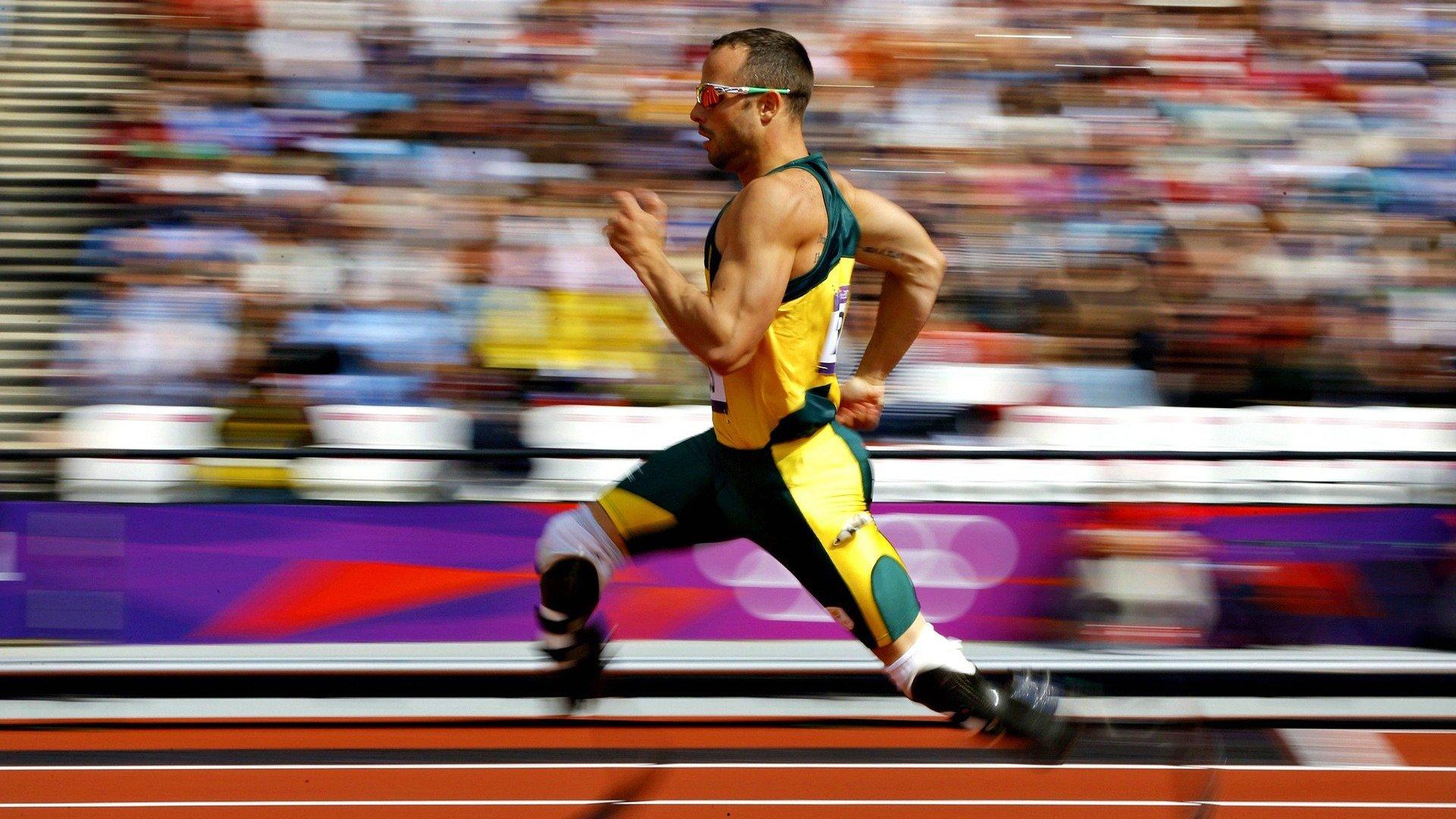 梅西第八次荣膺金球奖 刷新足坛历史纪录