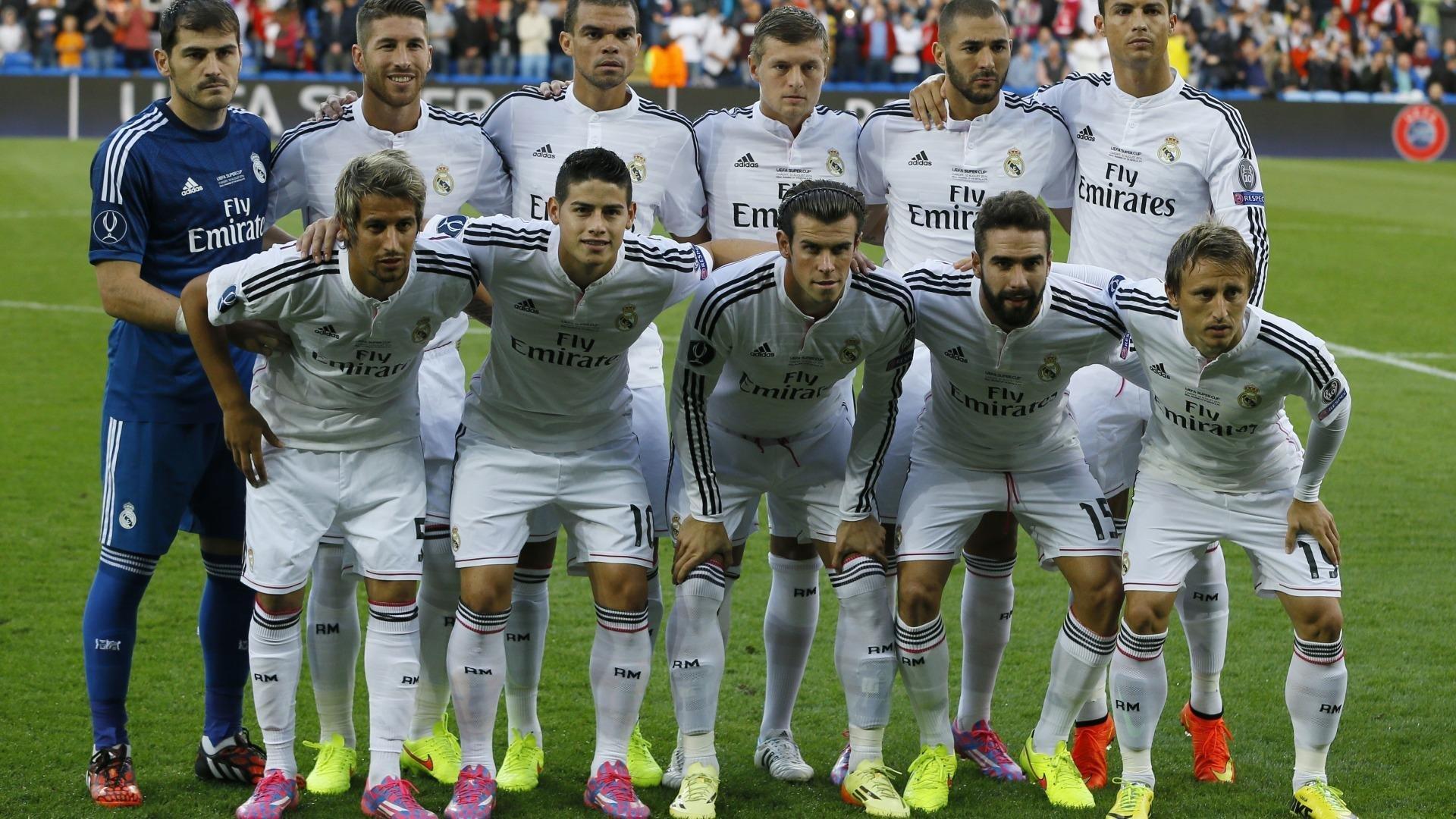 英雄联盟全球总决赛，巅峰对决引爆电竞狂潮