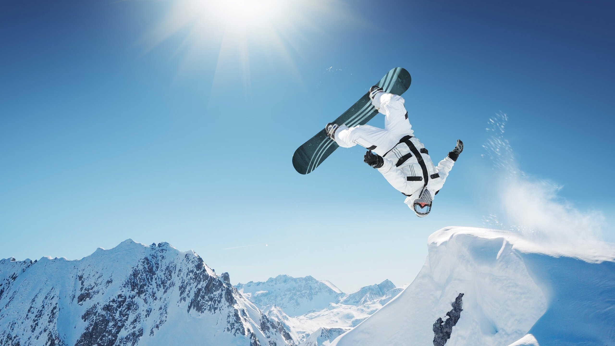 皇家马德里主场大胜巴塞罗那,西甲争冠形势风云突变