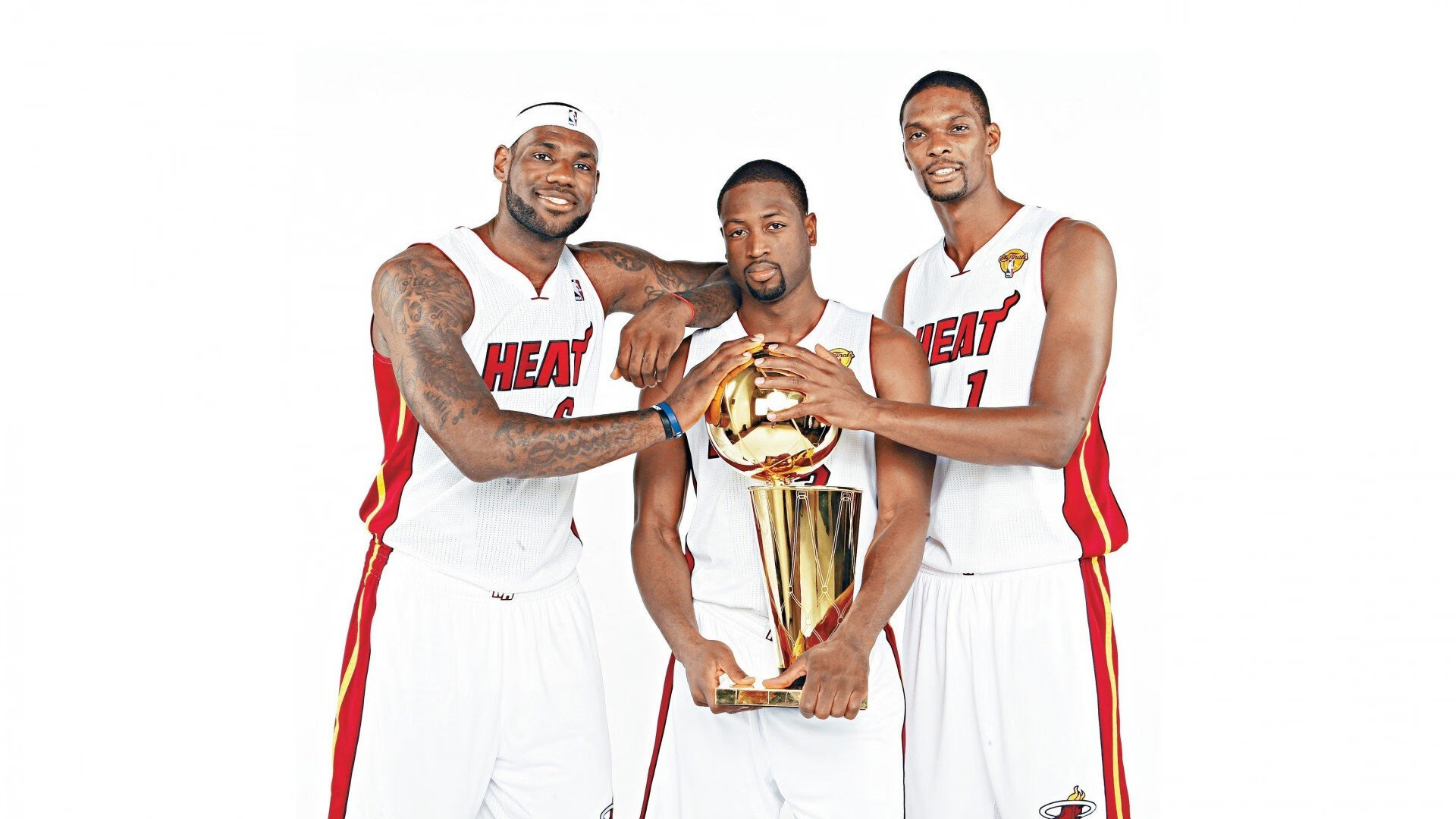 激烈角逐!全国田径锦标赛接力赛上演巅峰对决